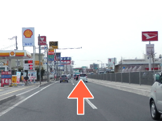 新井田川を越えた地点です。