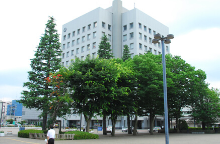 八戸市庁舎